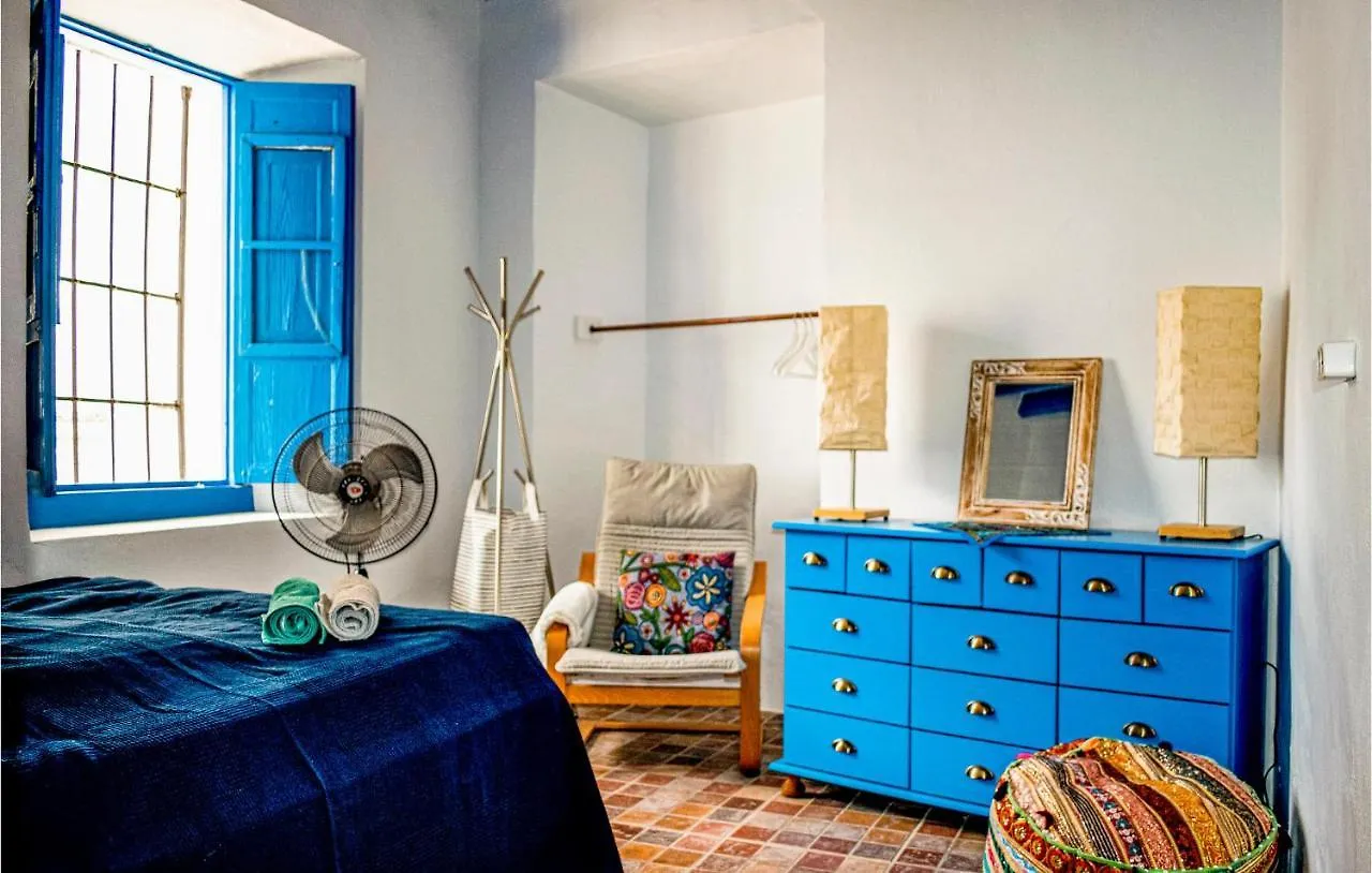 Stunning Home In Sayalonga 0*,