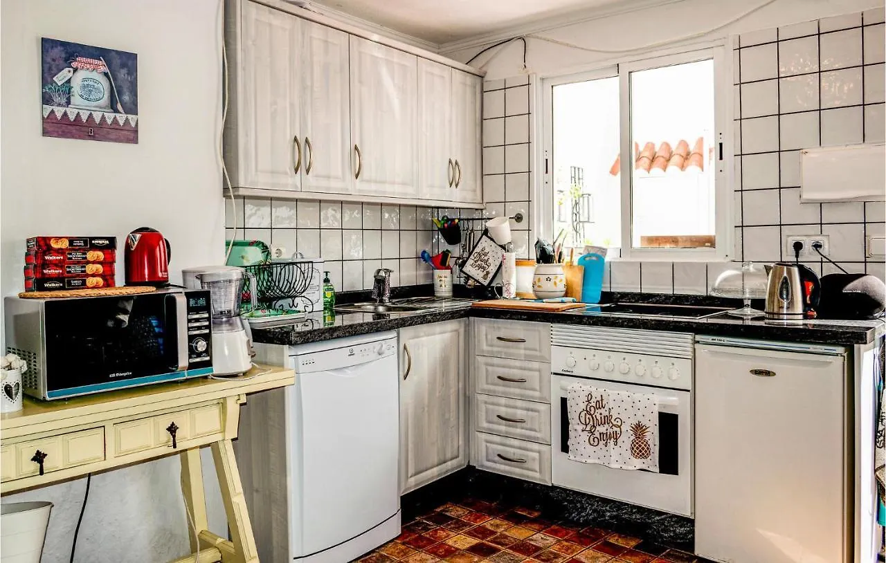 Stunning Home In Sayalonga